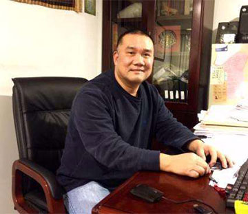 服務(wù)態(tài)度好，工作很認(rèn)真